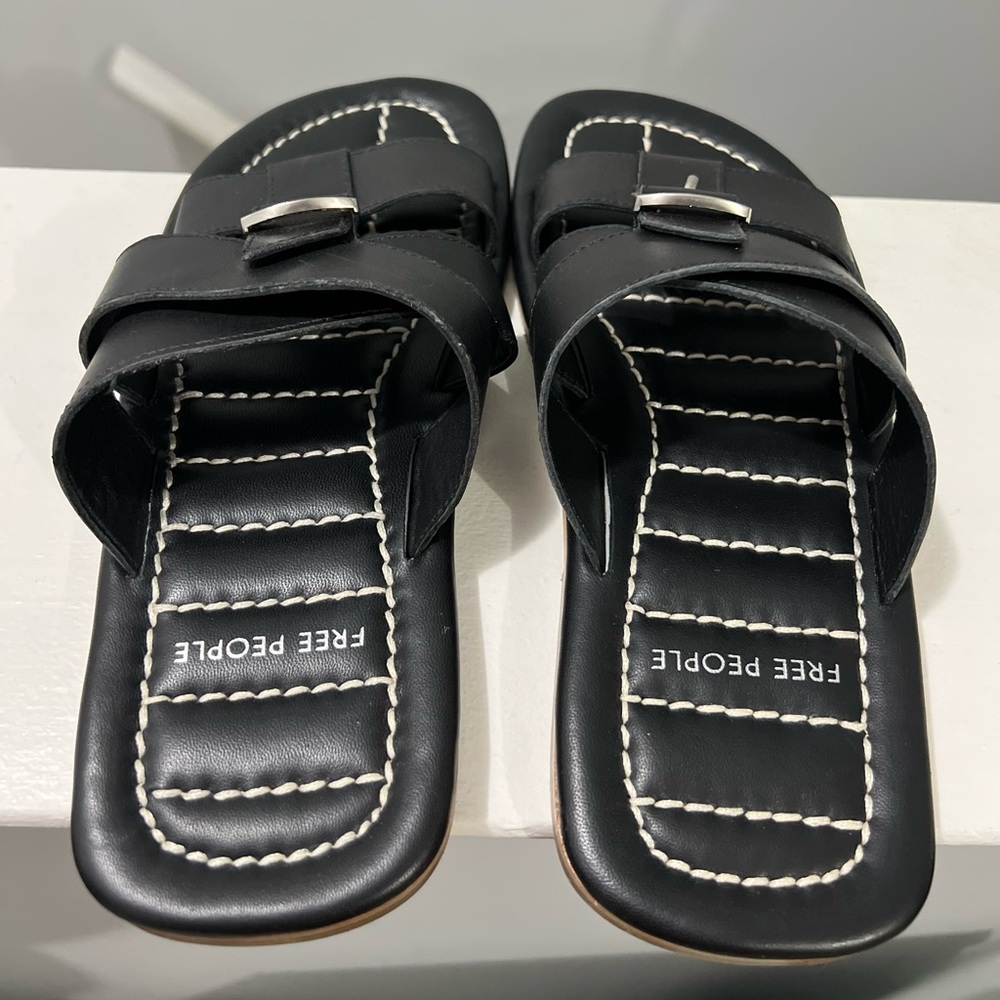 🌻🆕FREE PEOPLE SLOAN BUCKLE SANDALS-BLACK-SIZE 7.5 & 9 - Picture 11 of 16